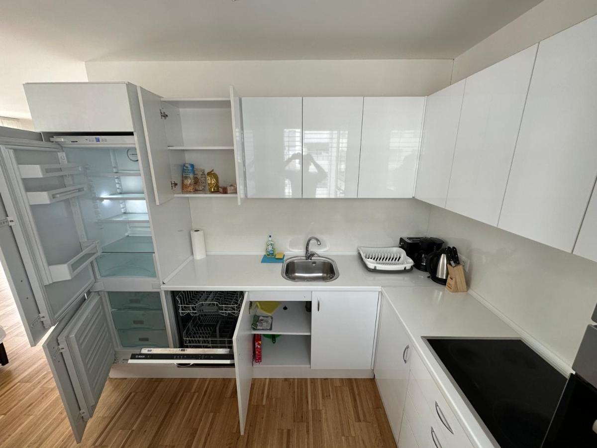 Hauptbahnhof Ferienwohnung Am Park Bécs Kültér fotó
